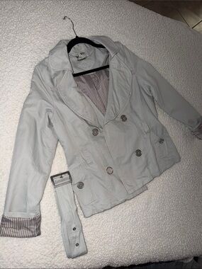 Light Gray Double-Breasted Women's Trench Coat with Removable Belt